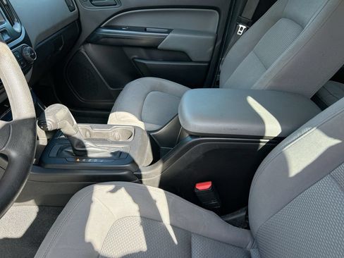 Used 2021 Chevrolet Colorado W/T w/ Custom Special Edition RWD image 16