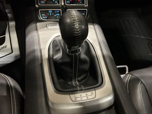 Used 2010 Chevrolet Camaro SS w/ LPO, Ground Effects Package RWD image 18