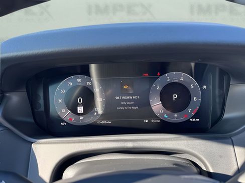 Used 2024 Land Rover Range Rover Velar Dynamic SE image 25