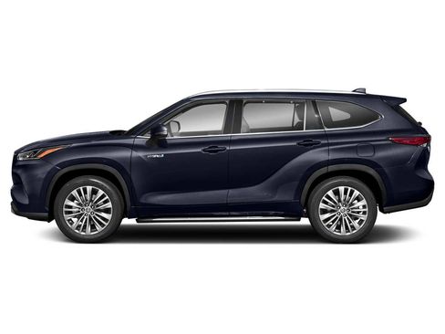 Used 2022 Toyota Highlander Platinum image 3