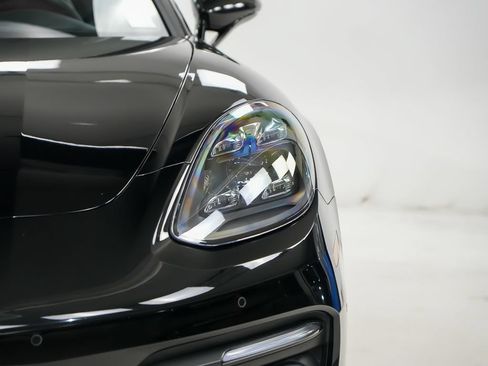 Certified 2023 Porsche Panamera 4 Platinum Edition AWD/4WD image 7