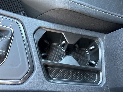 Certified 2024 Volkswagen Tiguan SE image 22