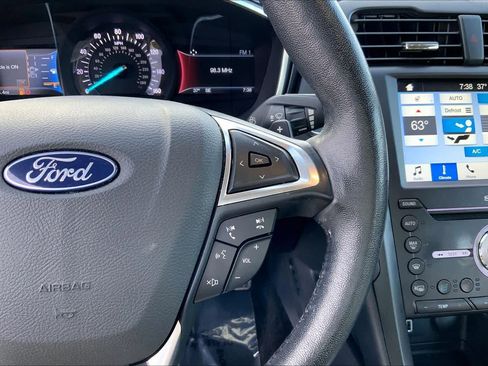 Used 2018 Ford Fusion Titanium FWD image 24