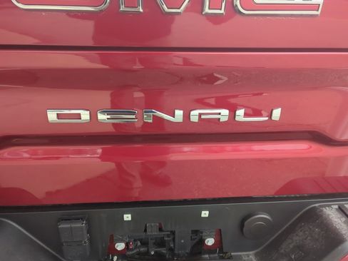 Used 2024 GMC Sierra 1500 Denali image 17