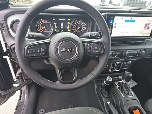 New 2026 Jeep Gladiator Sport image 23