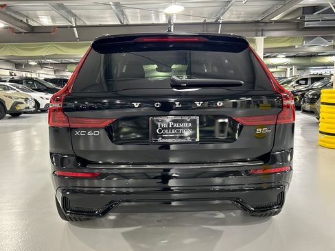 Used 2026 Volvo XC60 B5 Plus w/ Protection Package Premier AWD/4WD image 3