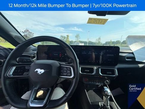 Used 2025 Ford Mustang Premium RWD image 31
