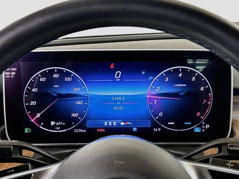 Used 2025 Mercedes-Benz C 300 Sedan image 10