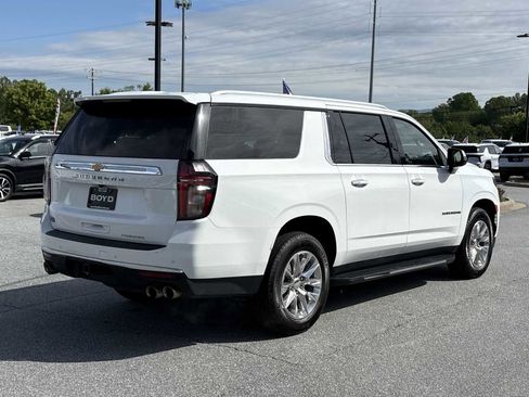 Used 2022 Chevrolet Suburban Premier AWD/4WD image 6