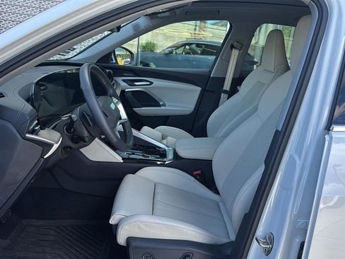 Used 2025 Audi Q5 Premium Plus w/ Premium Plus AWD/4WD image 12