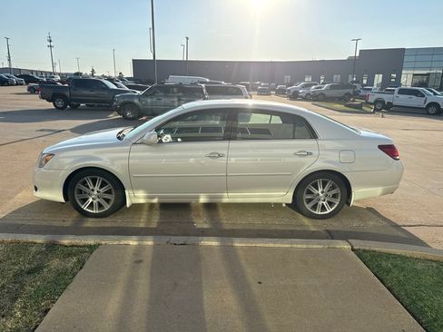 Used 2008 Toyota Avalon Limited FWD image 4