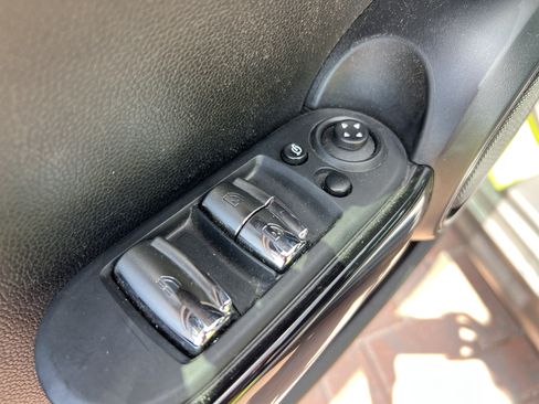 Used 2024 MINI Cooper S FWD image 29