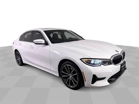 Used 2019 BMW 330i xDrive Sedan w/ Premium Package image 2