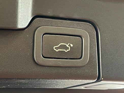 Used 2015 Land Rover Range Rover Evoque Dynamic image 34