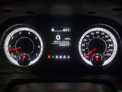 Used 2017 RAM 1500 Classic SLT image 23