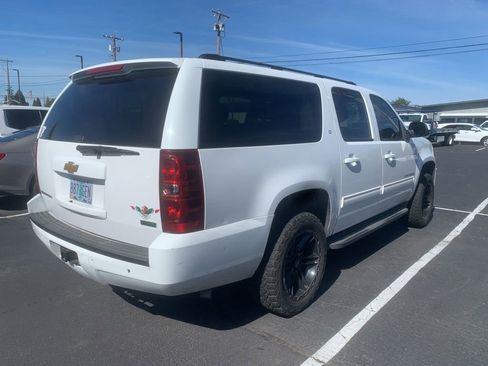 Used 2012 Chevrolet Suburban LT AWD/4WD image 4