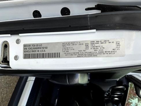 Used 2021 Jeep Wrangler Sport image 36