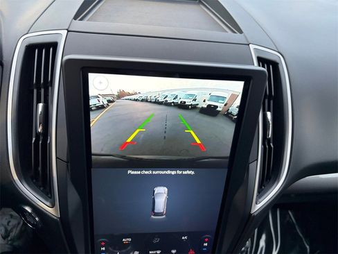 Used 2023 Ford Edge SEL image 16