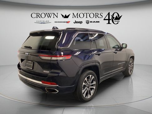 Used 2023 Jeep Grand Cherokee Overland w/ Advanced Protech Group III AWD/4WD image 14