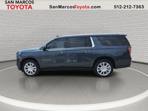 Used 2021 Chevrolet Suburban High Country w/ Premium Package RWD image 8