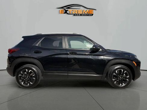 Used 2022 Chevrolet TrailBlazer LT w/ Convenience Package FWD image 9