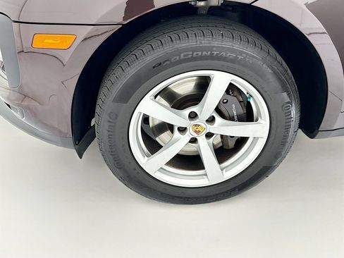 Used 2021 Porsche Macan AWD/4WD image 29