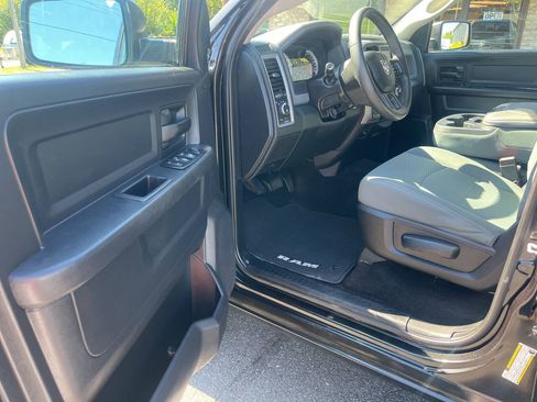 Used 2015 RAM 1500 Express AWD/4WD image 15