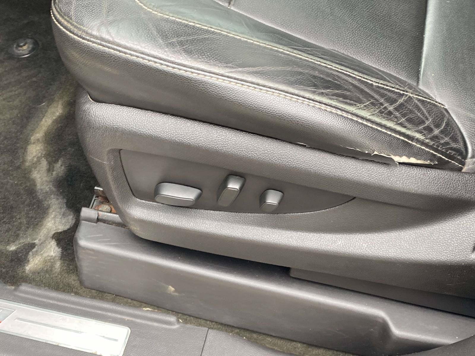Used 2017 Chevrolet Silverado 1500 LTZ Z71 w/ LTZ Plus Package AWD/4WD image 16