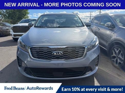 Used 2020 Kia Sorento LX w/ LX I4 Convenience Package FWD image 2