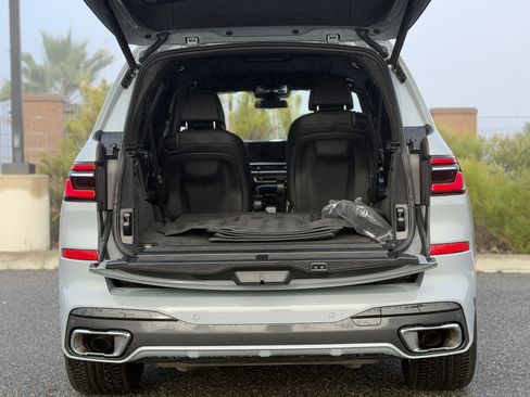 Used 2024 BMW X7 xDrive40i w/ M Sport Package image 11