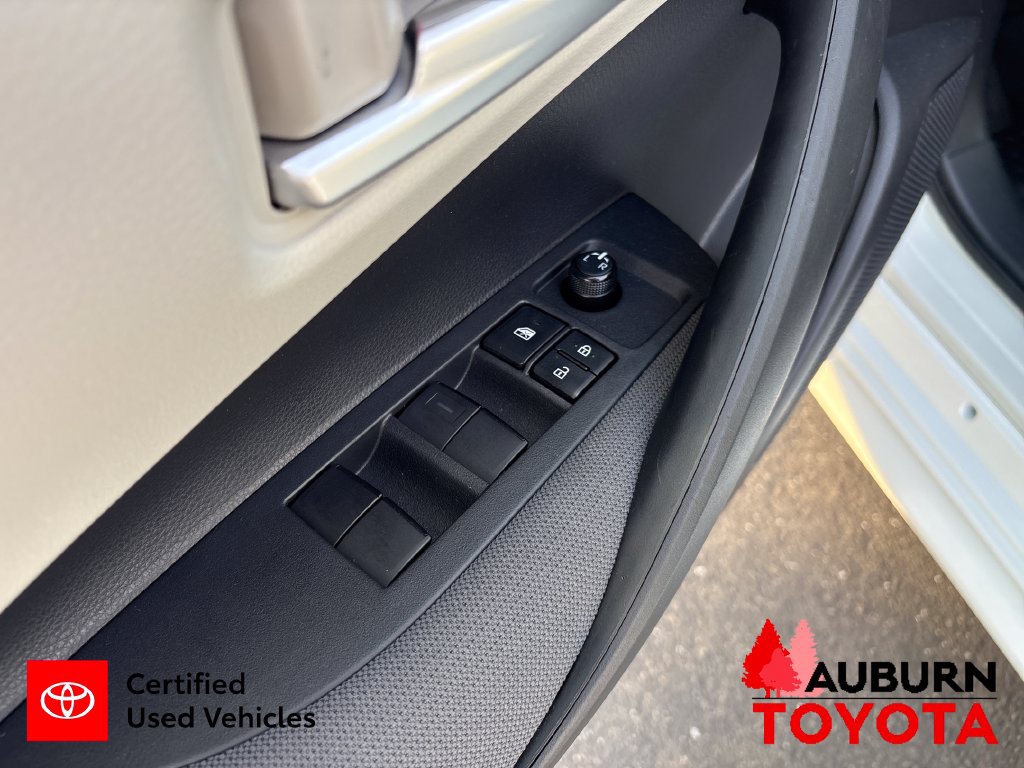 Certified 2020 Toyota Corolla LE FWD image 11