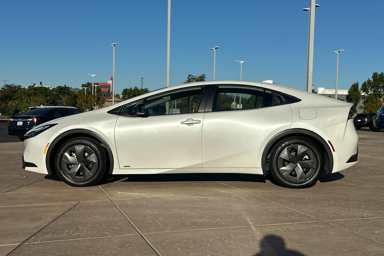Certified 2025 Toyota Prius LE AWD/4WD image 8