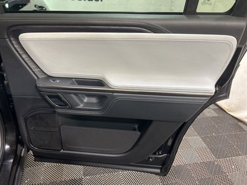 Used 2023 Rivian R1S Launch Edition AWD/4WD image 15
