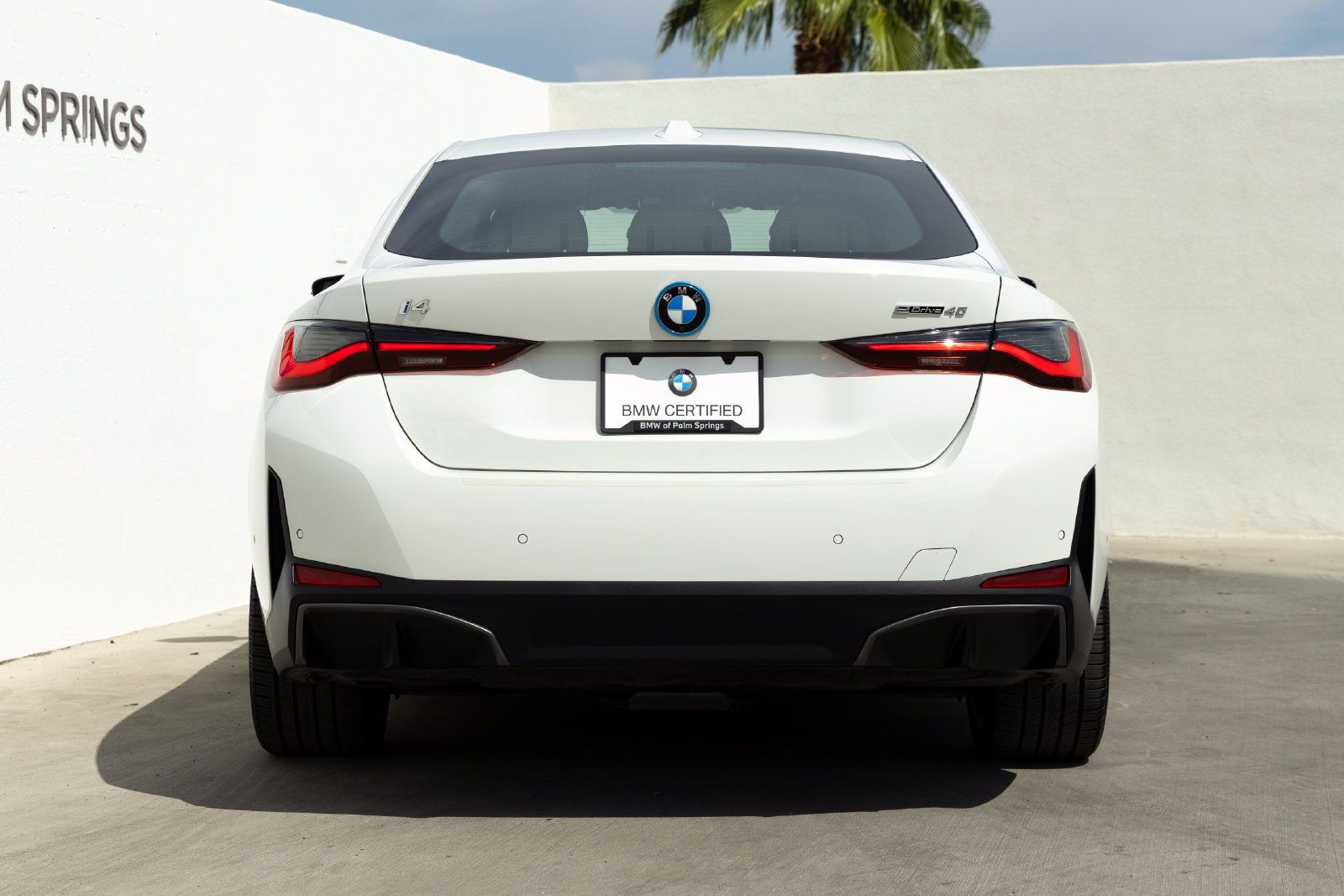 Used 2023 BMW i4 eDrive40 w/ Premium Package RWD image 7