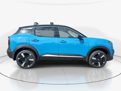 New 2026 Nissan Kicks SR FWD image 9