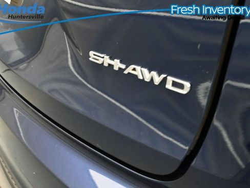Used 2024 Acura RDX SH-AWD image 12