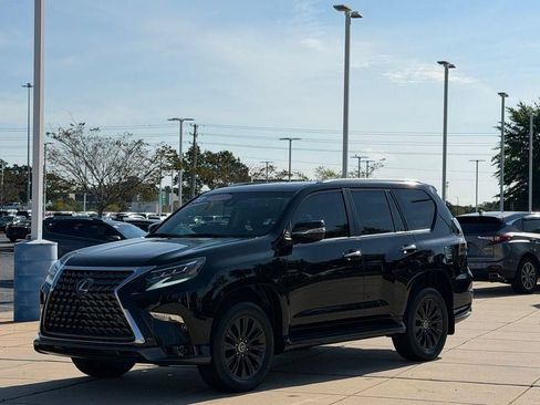 Used 2023 Lexus GX 460 Premium w/ Accessory Package AWD/4WD image 8