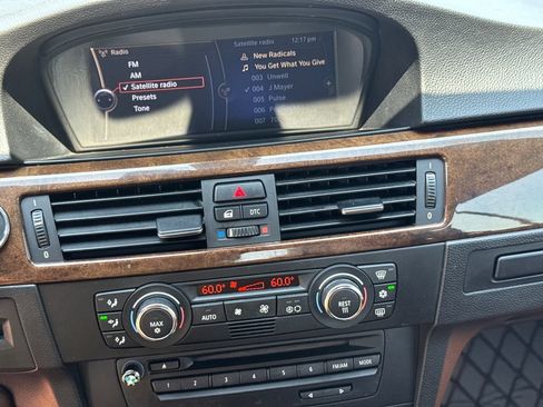 Used 2009 BMW 335i Convertible RWD image 22