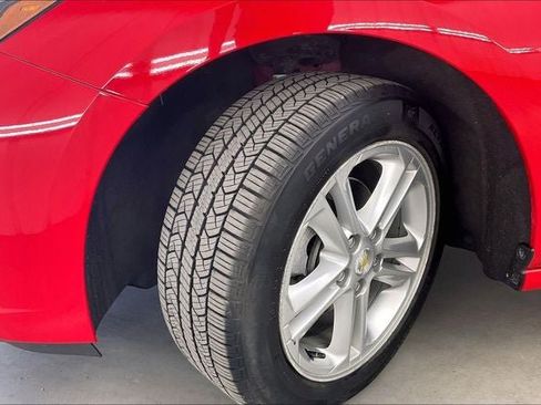 Used 2017 Chevrolet Cruze LT w/ Convenience Package FWD image 33