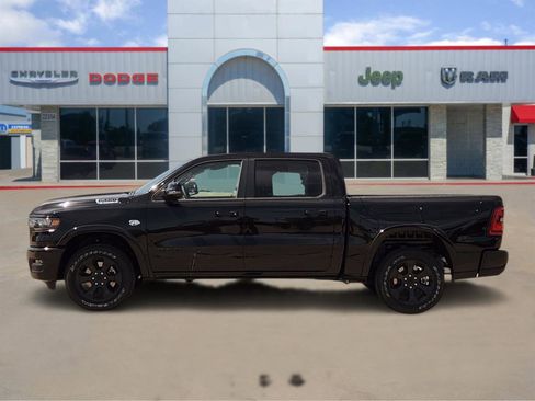 New 2026 RAM 1500 4x4 Crew Cab image 3