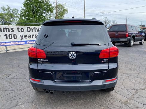 Used 2018 Volkswagen Tiguan Limited w/ Premium Package AWD/4WD image 3