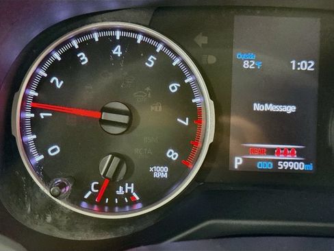 Used 2020 Toyota RAV4 LE FWD image 14