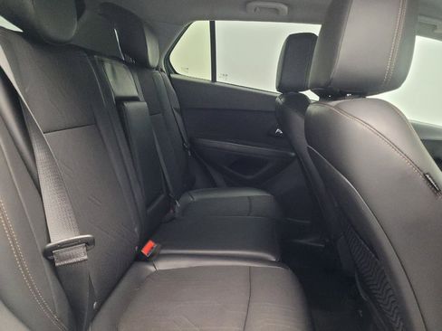 Used 2019 Chevrolet Trax LT w/ LT Convenience Package image 18