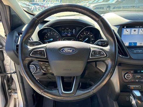 Used 2019 Ford Escape SEL image 19