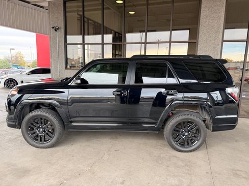 Used 2019 Toyota 4Runner Limited image 32