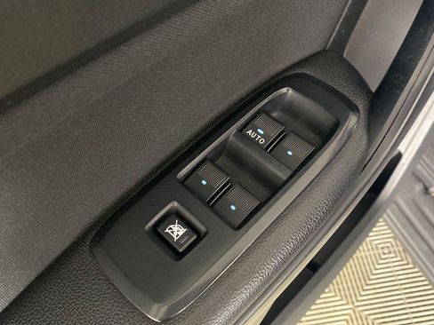 Used 2019 Ford Ranger XLT w/ Equipment Group 302A Luxury AWD/4WD image 21