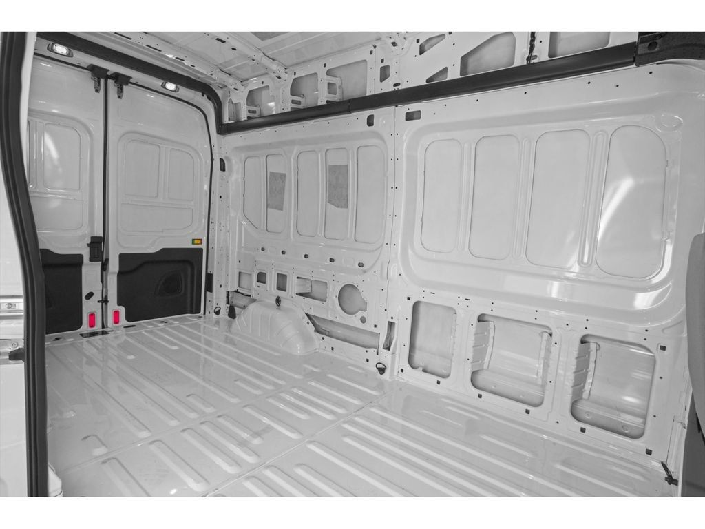 Used 2018 Ford Transit 250 148 High Roof w/ Premium Package RWD image 8