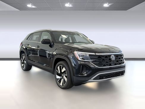 New 2026 Volkswagen Atlas Cross Sport SE FWD image 7