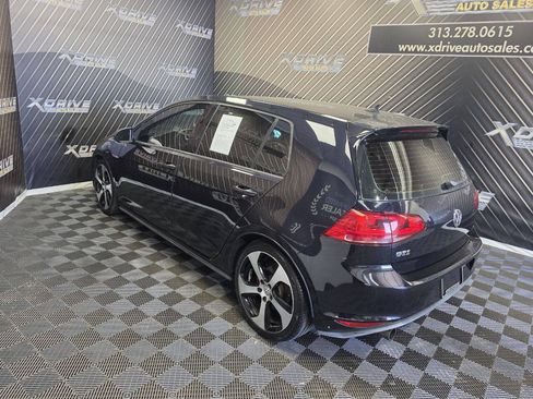 Used 2016 Volkswagen GTI SE FWD image 8