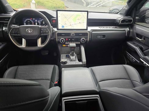 Used 2025 Toyota Tacoma TRD Off-Road image 22